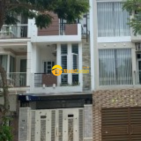 Nhà 4x18m 3 lầu đường 40 khu an phú hưng phường tân phong q7 hg nam