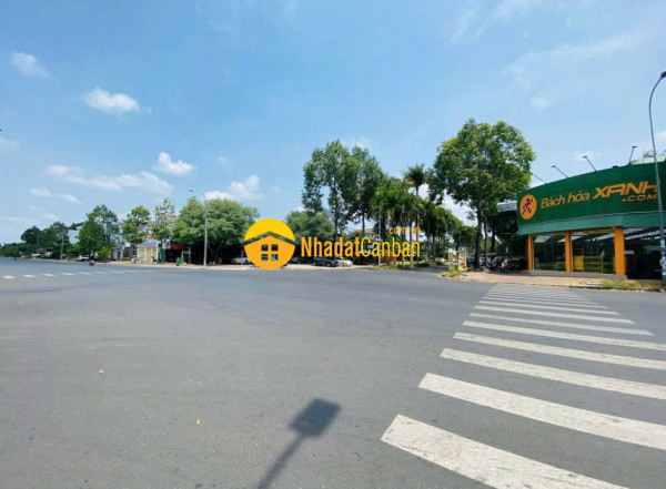 Cho thuê mặt bằng góc rộng đẹp 2 mặt tiền trục chính kdc nam long, cần thơ
