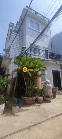 Lô góc hiếm ngang 6m bề thế vừa ở vừa kinh doanh bùi tư toàn